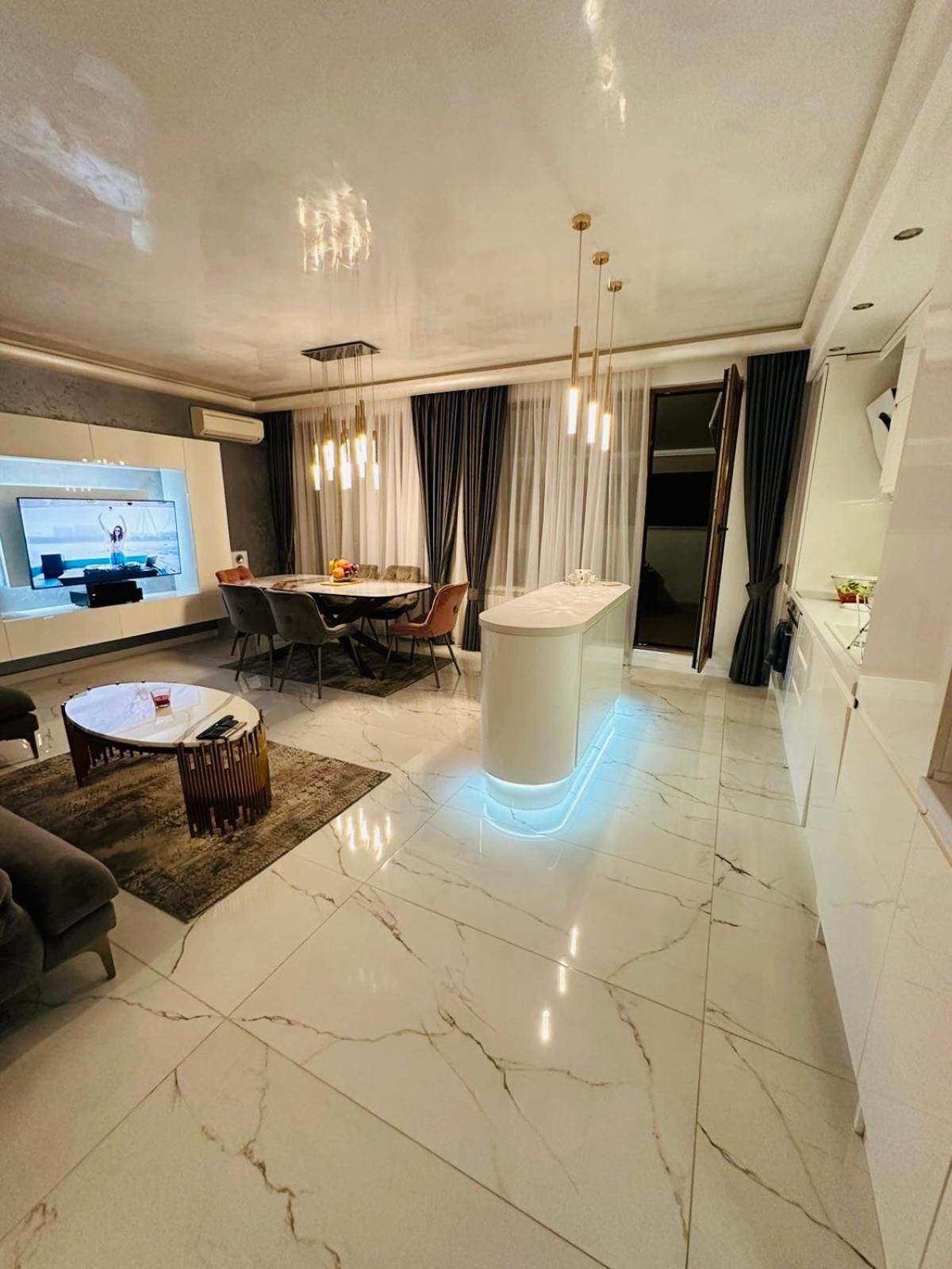 Spacious Prestige Penthouse Varna Buitenkant foto