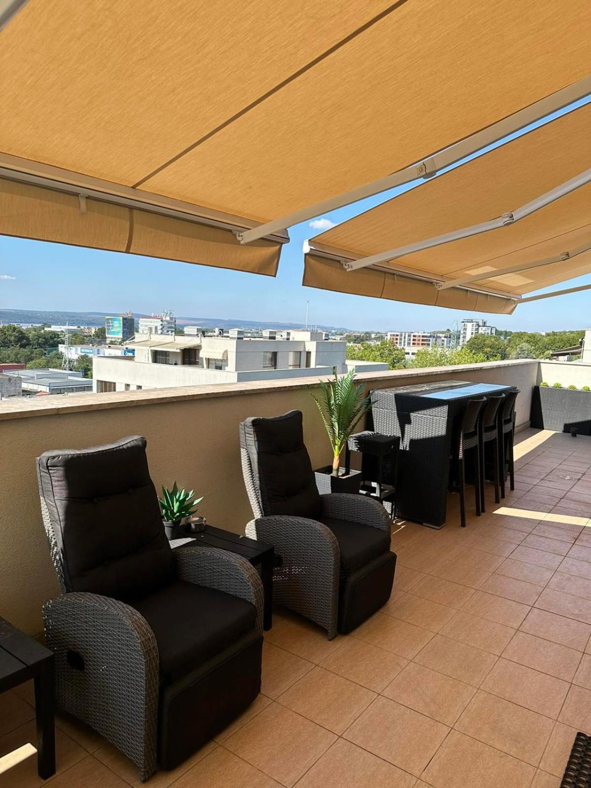 Spacious Prestige Penthouse Varna Buitenkant foto