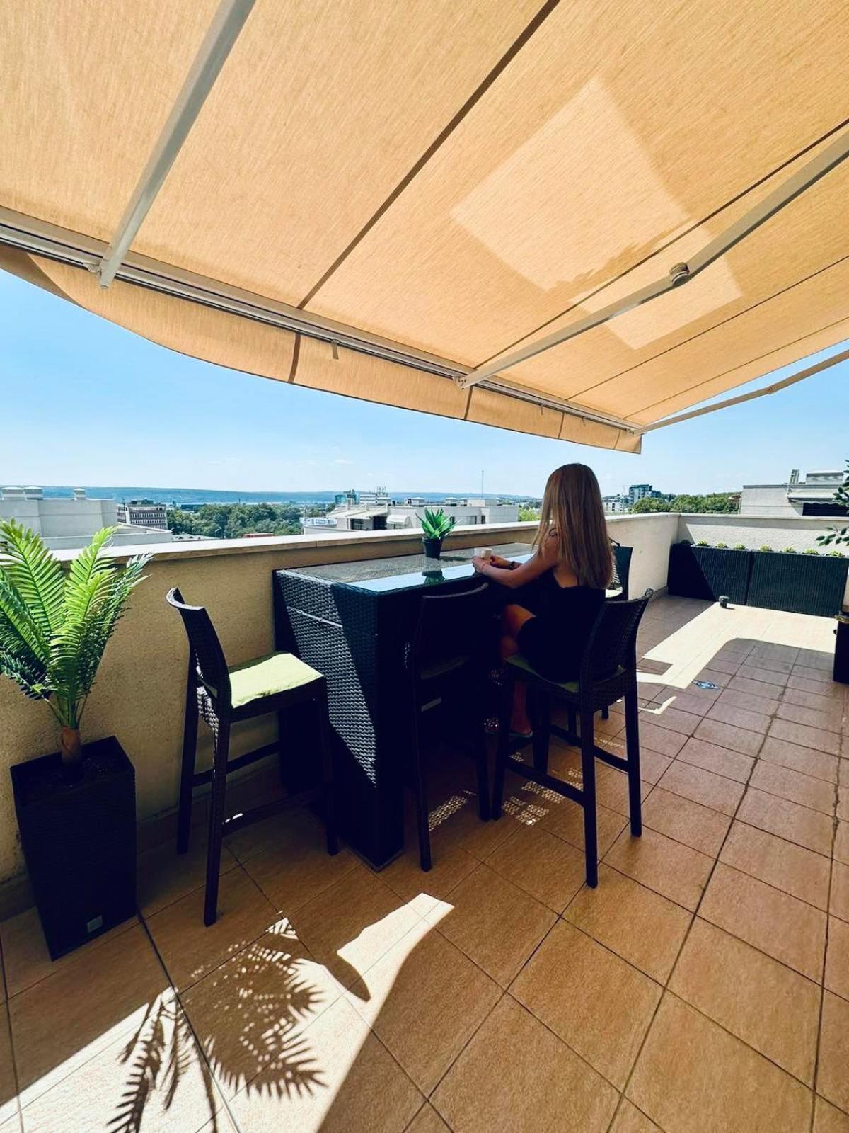 Spacious Prestige Penthouse Varna Buitenkant foto